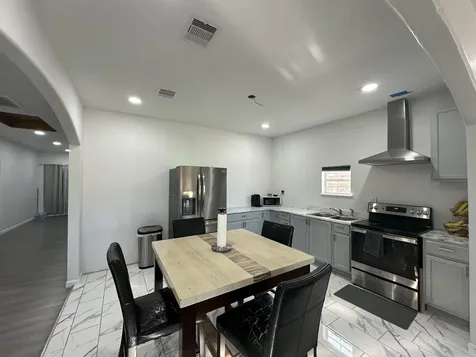 2210 Road 5500 Cleveland TX 77327