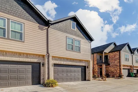 4677 Bellfort Street B Houston TX 77051