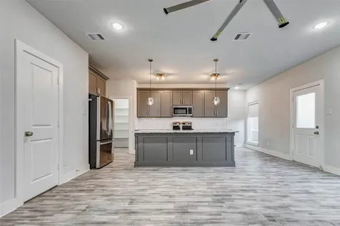 4677 Bellfort Street B Houston TX 77051