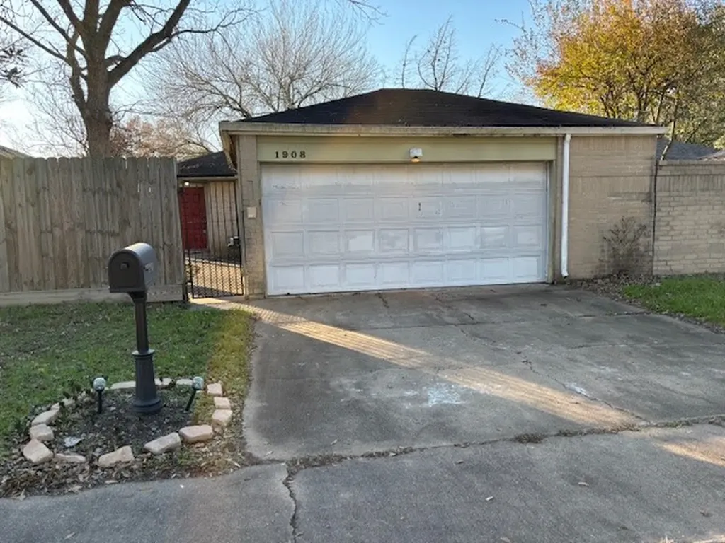 1908 Chelsea Court Rosenberg TX 77471