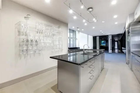 5 River Hollow Lane Houston TX 77027