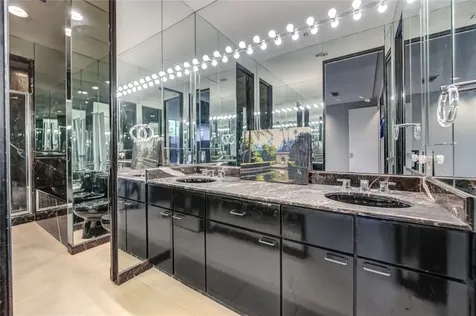 5 River Hollow Lane Houston TX 77027