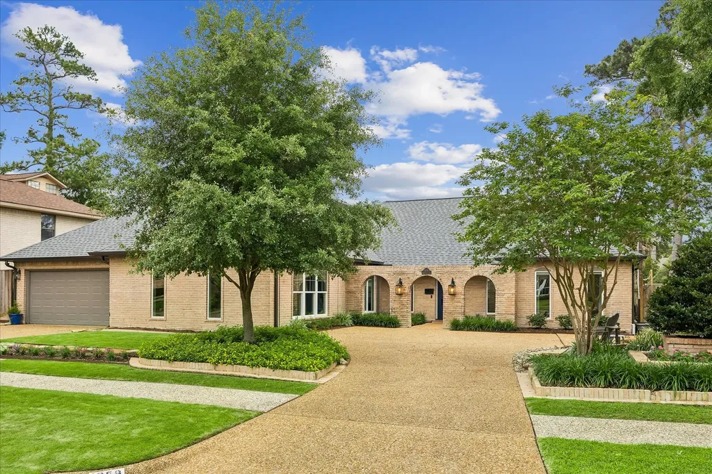 1059 Candlelight Lane Houston TX 77018