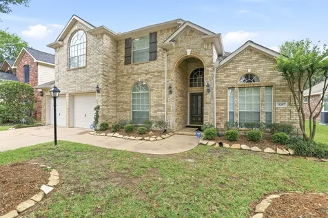 11207 Velvet Grass Lane Houston TX 77095