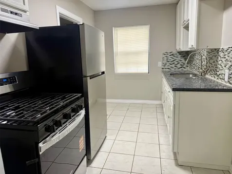 6743 Crestmont Street Houston TX 77033