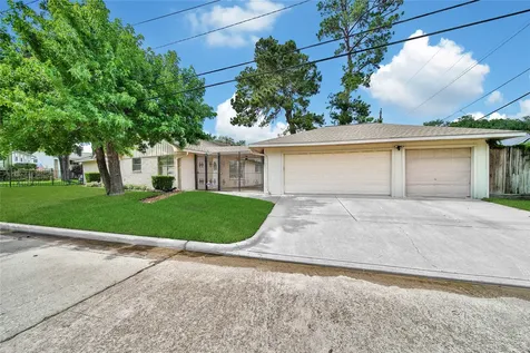 4902 Dunsmere Street Houston TX 77018