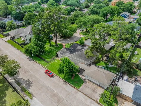 4902 Dunsmere Street Houston TX 77018