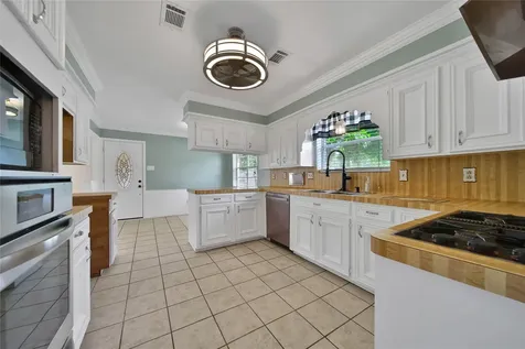 4902 Dunsmere Street Houston TX 77018