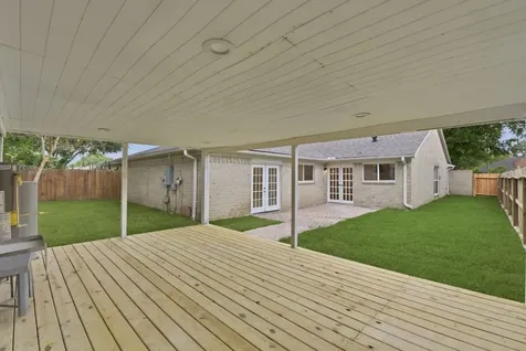 6718 Deer Ridge Lane Houston TX 77086