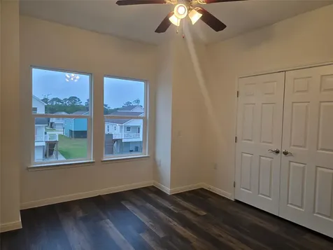 6311 White Oak Drive Hitchcock TX 77563
