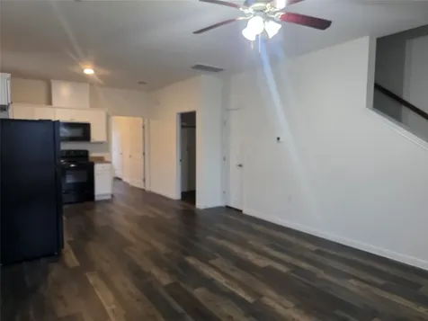 6311 White Oak Drive Hitchcock TX 77563