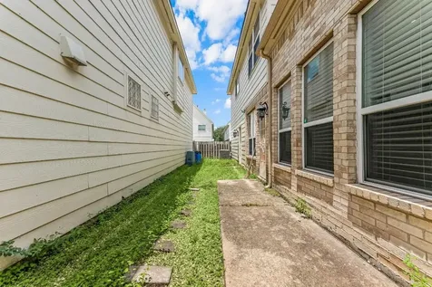 7559 Autumn Sun Drive Houston TX 77083
