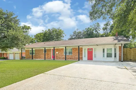 1806 Clayton Drive Baytown TX 77520