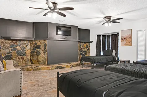 1806 Clayton Drive Baytown TX 77520