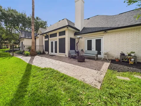 203 Las Brisas Street Kemah TX 77565