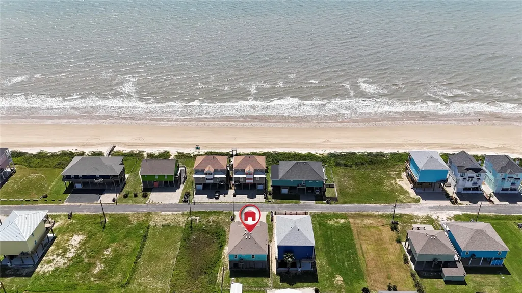 1121 Blue Water Drive Crystal Beach TX 77650