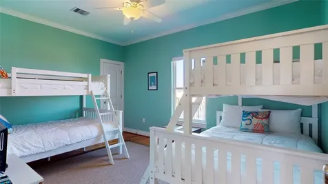 1121 Blue Water Drive Crystal Beach TX 77650