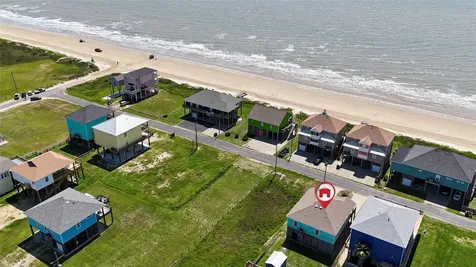 1121 Blue Water Drive Crystal Beach TX 77650