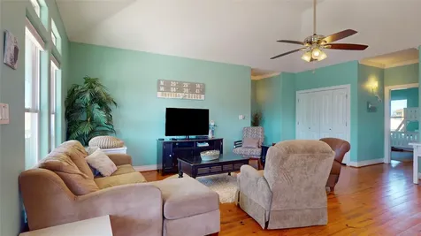 1121 Blue Water Drive Crystal Beach TX 77650
