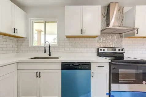863 Marcolin Street Houston TX 77088
