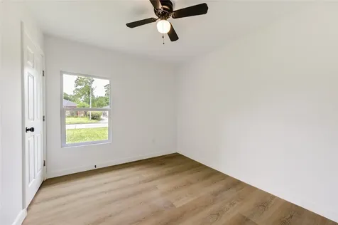 863 Marcolin Street Houston TX 77088