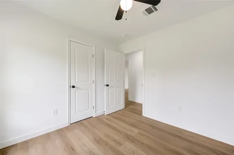 863 Marcolin Street Houston TX 77088