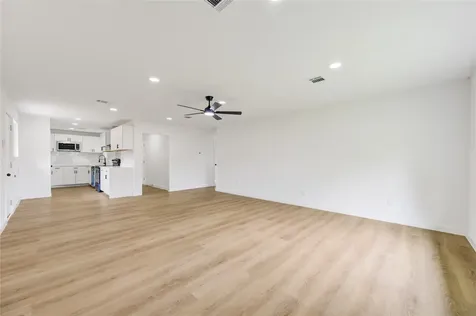 863 Marcolin Street Houston TX 77088