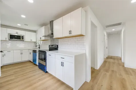 863 Marcolin Street Houston TX 77088