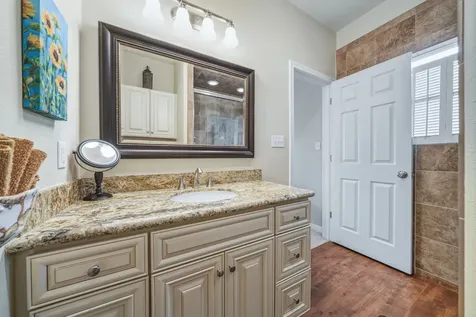 4126 Grayson Galveston TX 77554