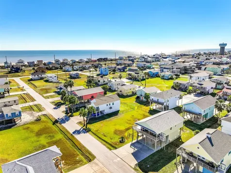 4126 Grayson Galveston TX 77554