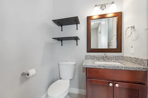 5637 Kiam Street B Houston TX 77007