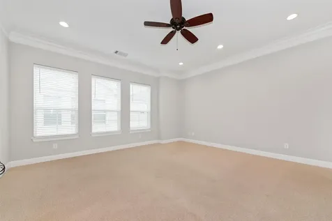 5637 Kiam Street B Houston TX 77007