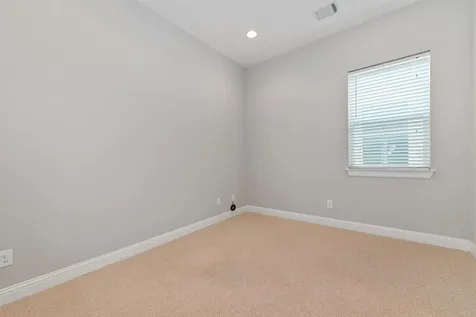 5637 Kiam Street B Houston TX 77007