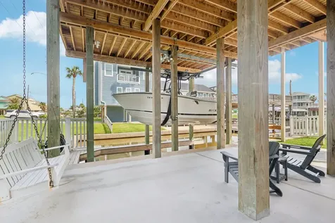 22212 Cantina Drive Galveston TX 77554