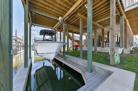 22212 Cantina Drive Galveston TX 77554