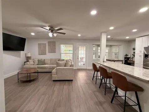 1608 Parkside Drive Pasadena TX 77502