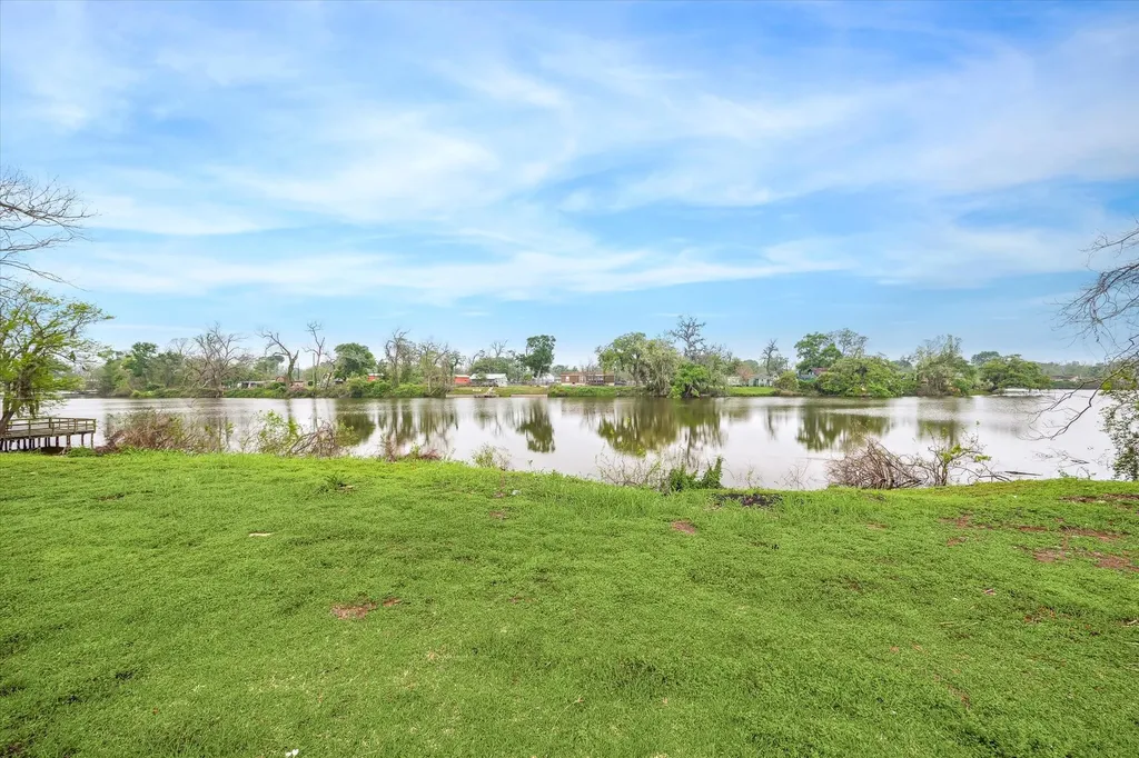 201 Smilie Road Crossing Road Angleton TX 77515