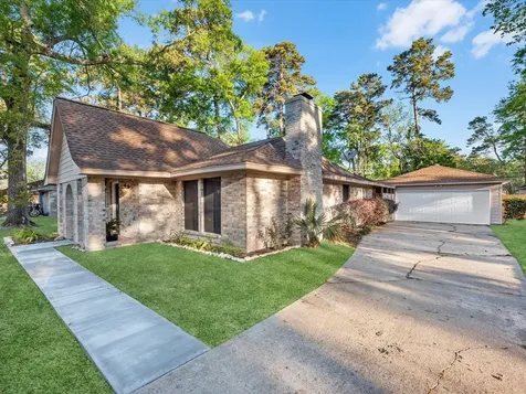 2126 Eagle Point Road Crosby TX 77532