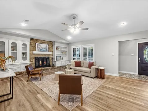 2126 Eagle Point Road Crosby TX 77532