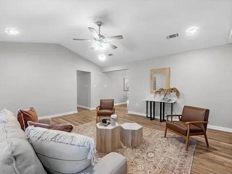2126 Eagle Point Road Crosby TX 77532