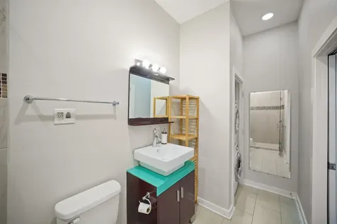 806 Jackson Hill Street 302 Houston TX 77007