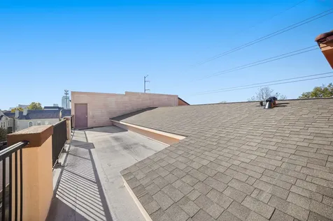 806 Jackson Hill Street 302 Houston TX 77007