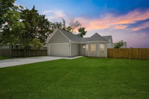 3708 E Avenue S E Santa Fe TX 77510