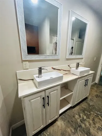 10309 Cr 1 Hallettsville TX 77964