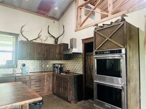10309 Cr 1 Hallettsville TX 77964