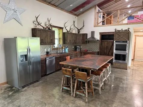10309 Cr 1 Hallettsville TX 77964