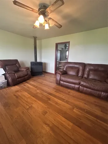 10309 Cr 1 Hallettsville TX 77964