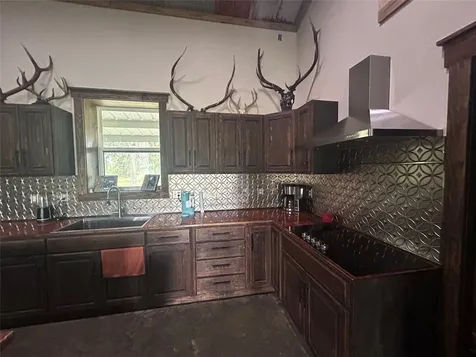 10309 Cr 1 Hallettsville TX 77964