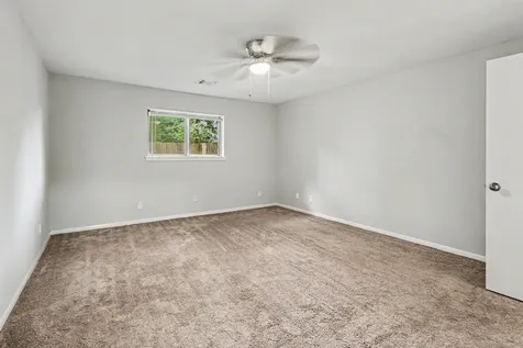 5918 Pine Arbor Drive Houston TX 77066