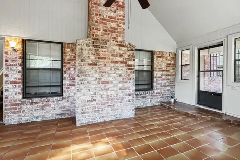 5918 Pine Arbor Drive Houston TX 77066